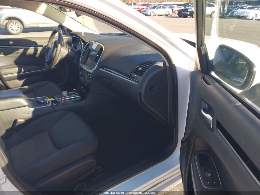 2023 Chrysler 300 Touring