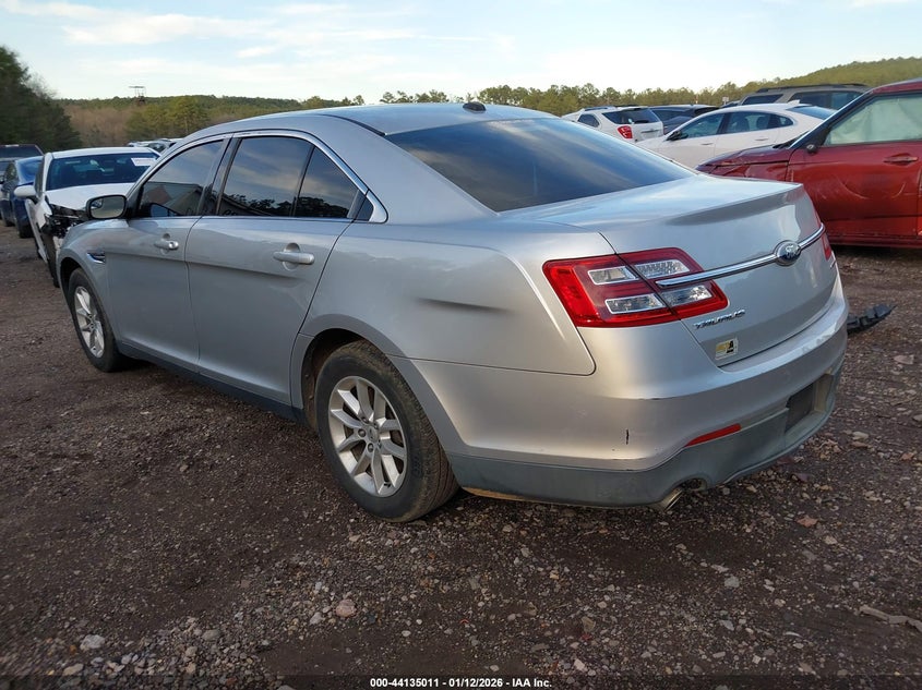 Vin: 1fahp2d82dg181860, lot: 44630941, ford taurus se 20133