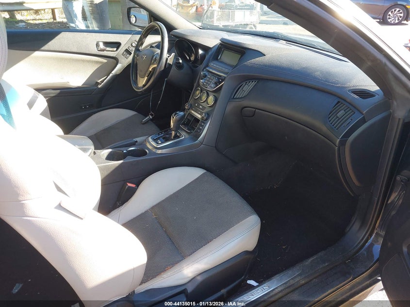 2015 Hyundai Genesis 3.8 Base