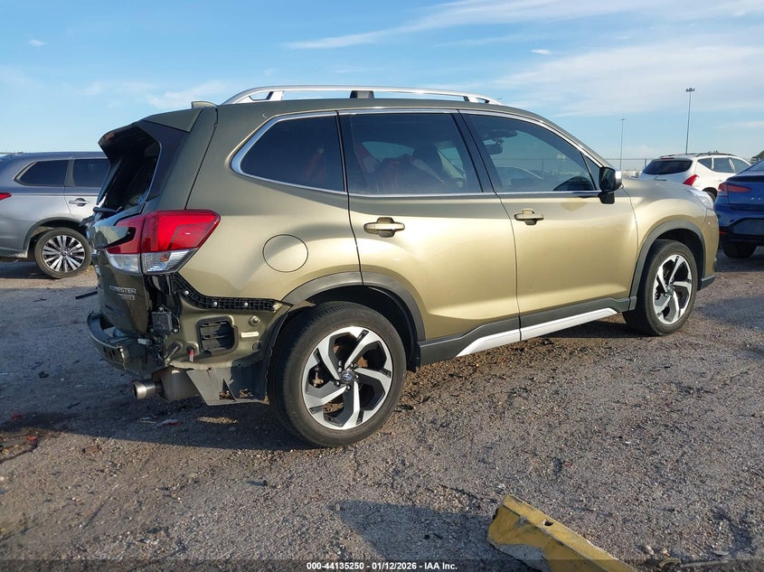 2023 Subaru Forester Touring