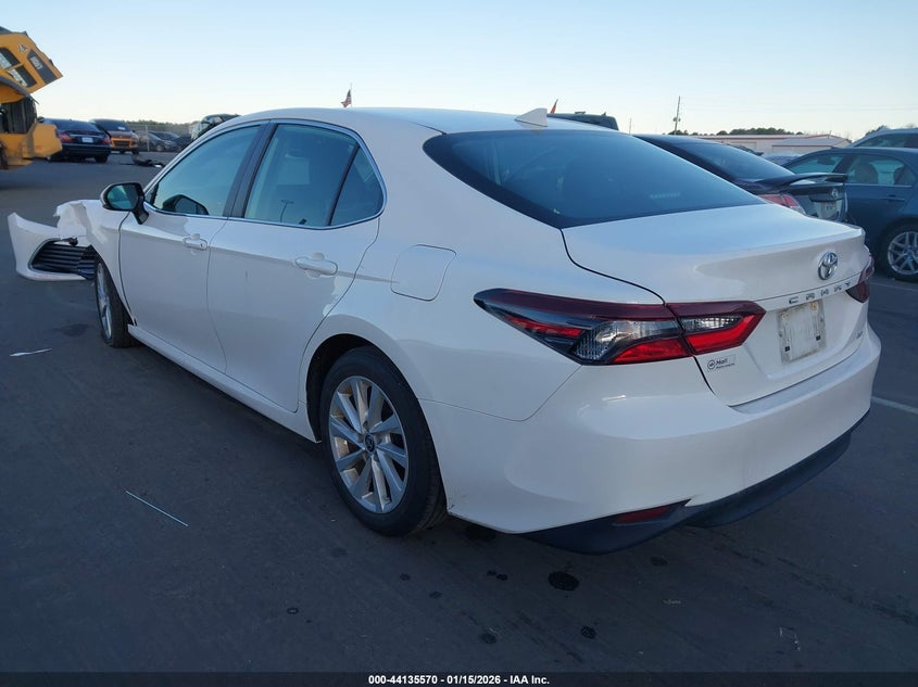 2024 Toyota Camry Le
