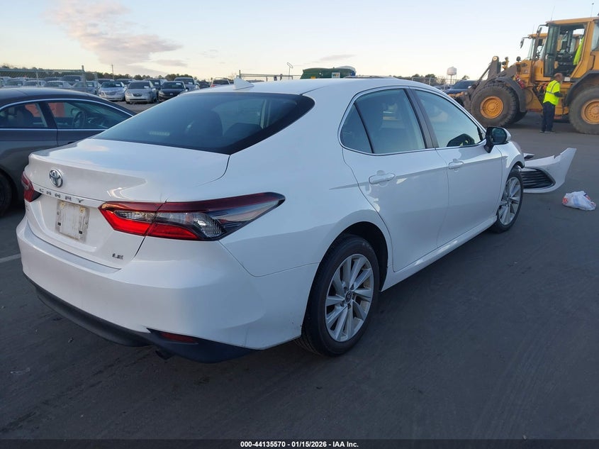 2024 Toyota Camry Le