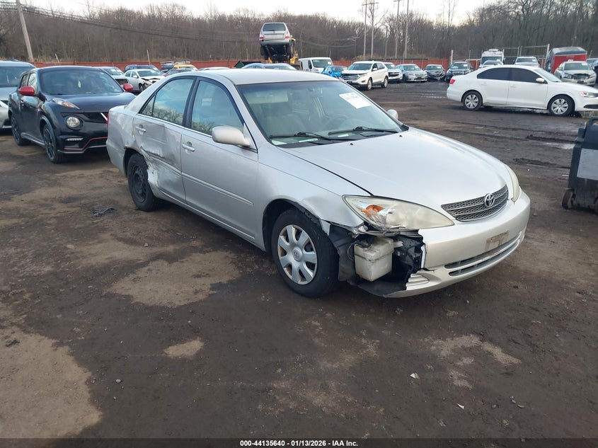 2004 Toyota Camry Le