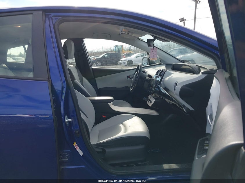 2017 Toyota Prius Four Touring