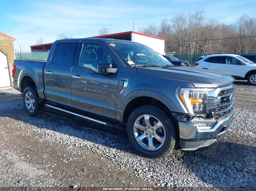 2022 FORD F-150 XLT