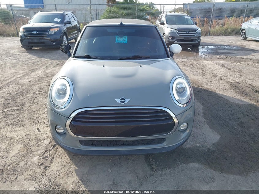 2017 Mini Convertible Cooper VIN: WMWWG5C31H3C99582 Lot: 44136131