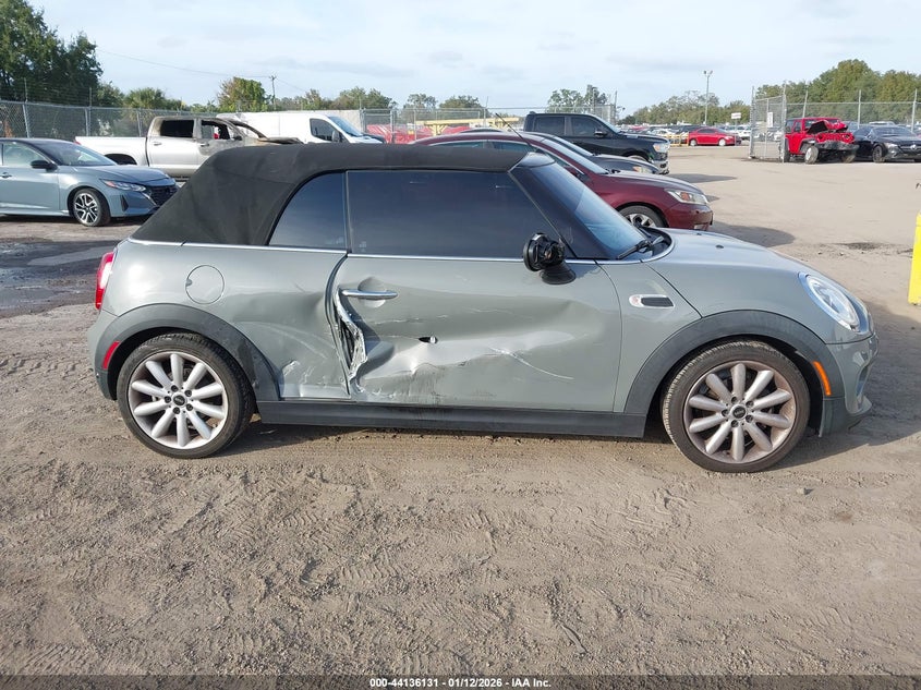 2017 Mini Convertible Cooper VIN: WMWWG5C31H3C99582 Lot: 44136131