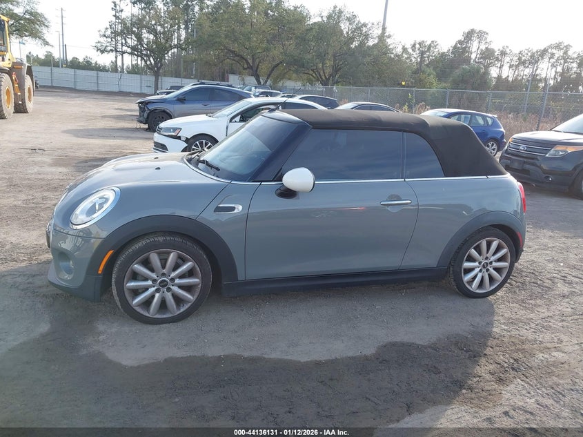 2017 Mini Convertible Cooper VIN: WMWWG5C31H3C99582 Lot: 44136131