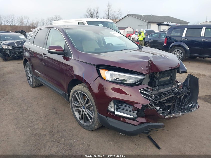 2021 Ford Edge Titanium