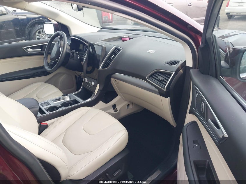 2021 Ford Edge Titanium