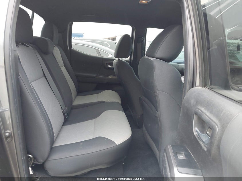 VIN 3TYCZ5AN4PT127209 2023 TOYOTA TACOMA TRD OFF ROAD