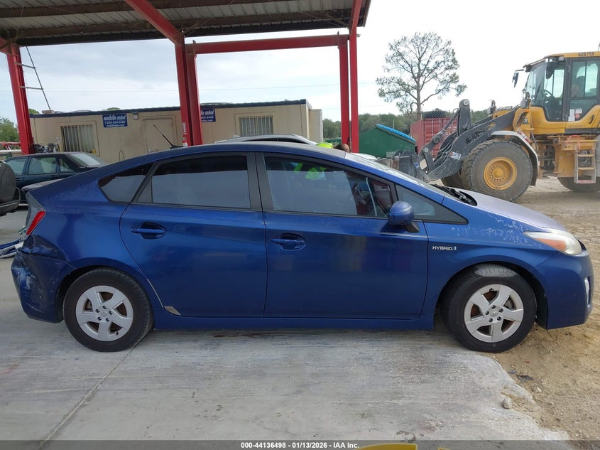 2011 Toyota Prius Two VIN: JTDKN3DU7B5330488 Lot: 44136498