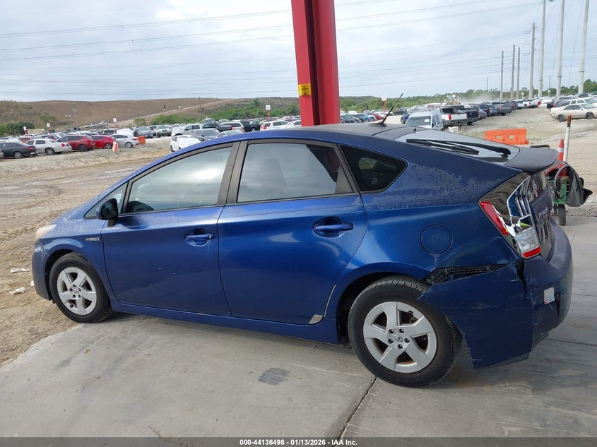 2011 Toyota Prius Two VIN: JTDKN3DU7B5330488 Lot: 44136498