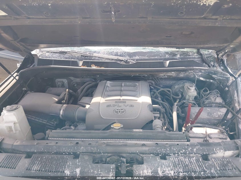 2015 Toyota Tundra Platinum 5.7L V8 VIN: 5TFGY5F11FX184207 Lot: 44136562