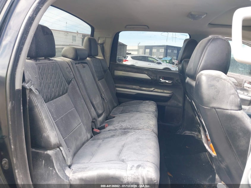 2015 Toyota Tundra Platinum 5.7L V8 VIN: 5TFGY5F11FX184207 Lot: 44136562