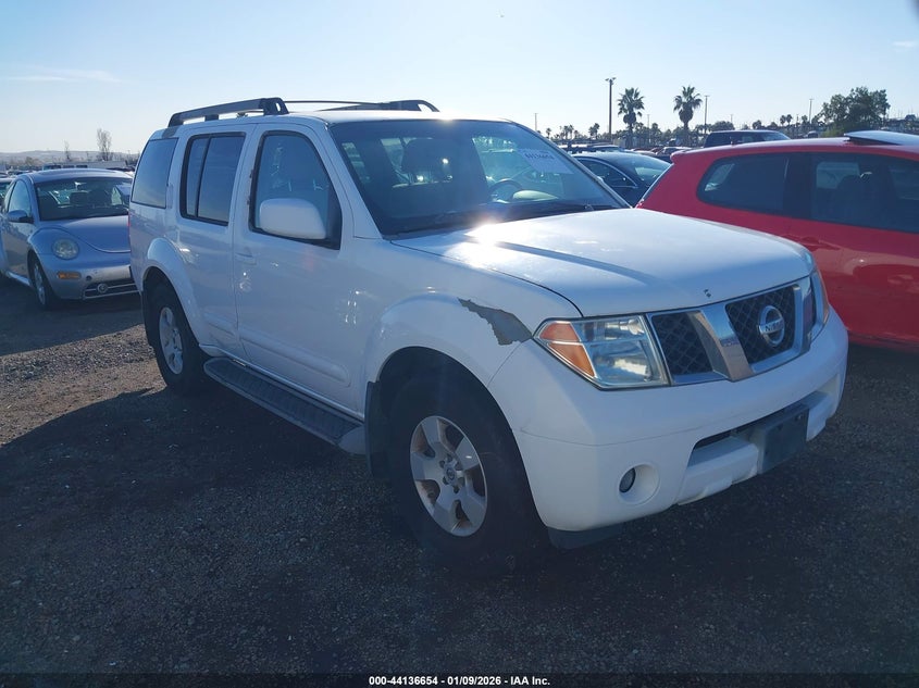 2005 Nissan Pathfinder Se