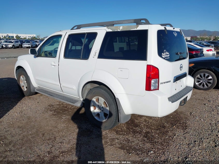 2005 Nissan Pathfinder Se