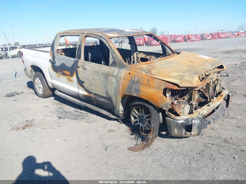 2017 Toyota Tundra Sr5 5.7L V8