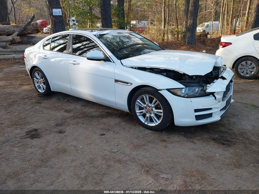 2017 Jaguar Xe 25T Premium
