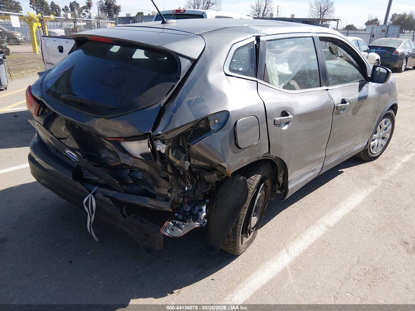 2018 Nissan Rogue Sport S