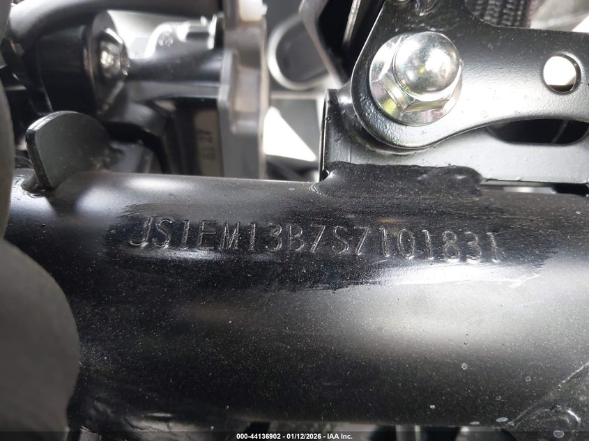 2025 Suzuki Gsx800 F VIN: JS1EM13B7S7101831 Lot: 44136902