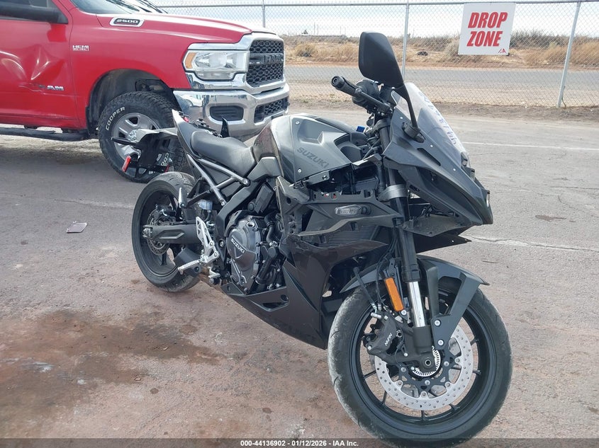 2025 Suzuki Gsx800 F