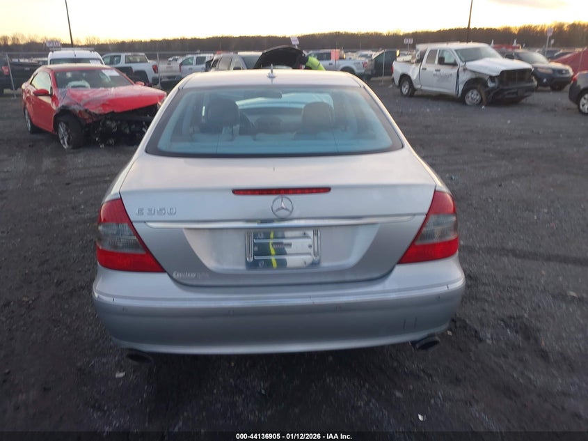 2007 Mercedes-Benz E 350 VIN: WDBUF56XX7B052041 Lot: 44136905