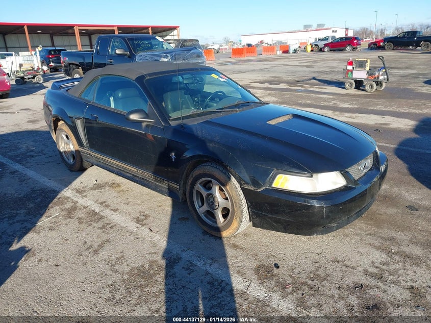 2000 Ford Mustang