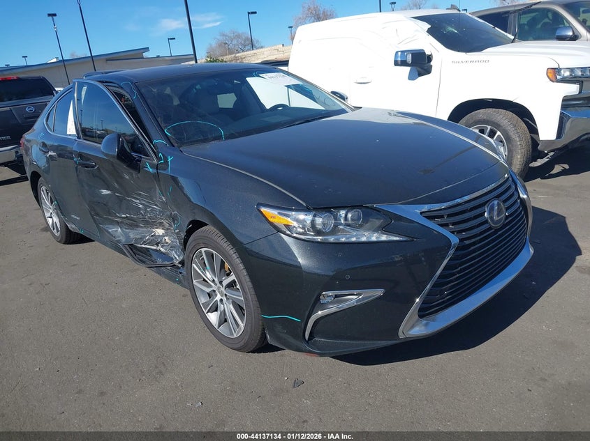 LEXUS ES 300H 2017. Lot# 44137134. VIN JTHBW1GG0H2138636. Photo 1