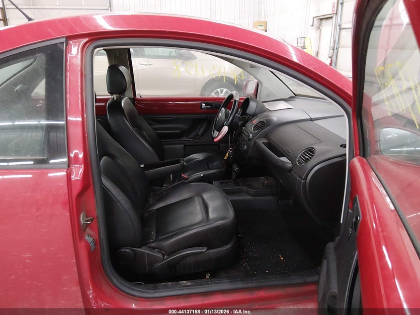 2006 Volkswagen New Beetle 2.5