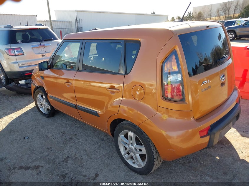 2011 Kia Soul +