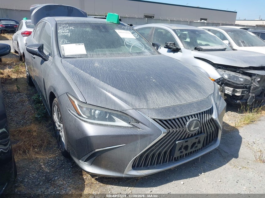 2019 LEXUS ES 350 — Галерея фотографий