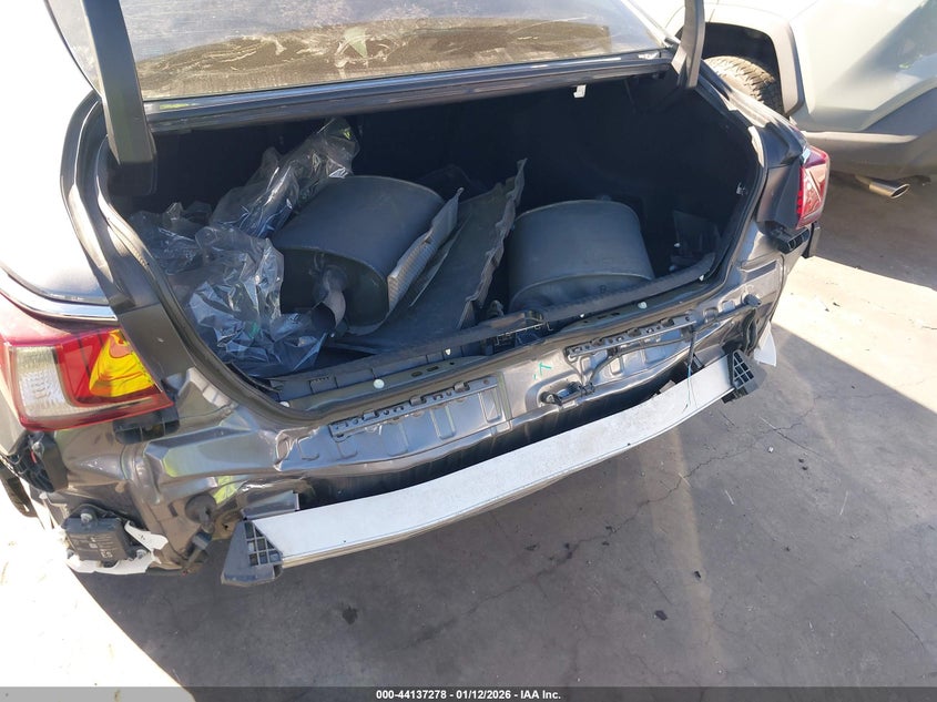 2019 LEXUS ES 350 — Photo 6