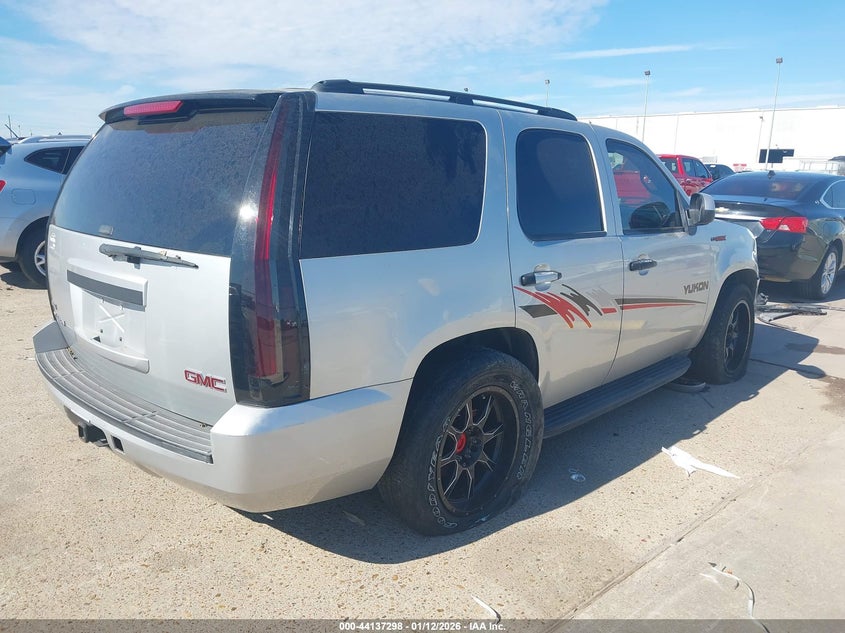 2011 GMC Yukon Sle