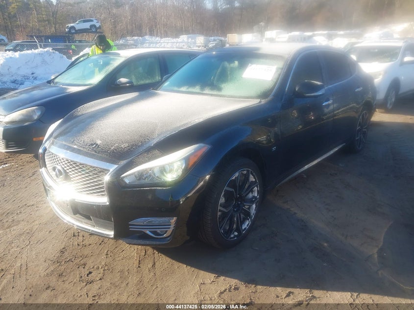 2018 Infiniti Q70L 3.7X Luxe