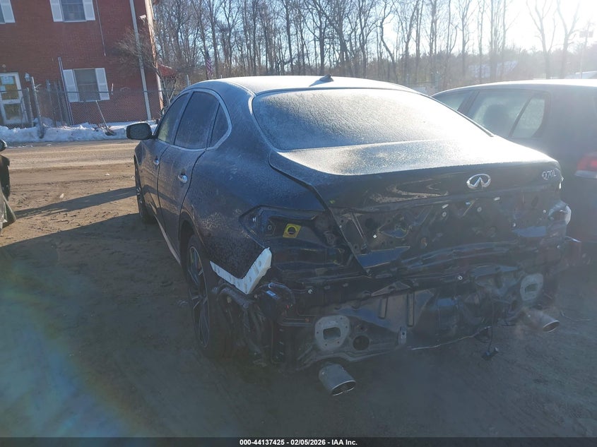 2018 Infiniti Q70L 3.7X Luxe