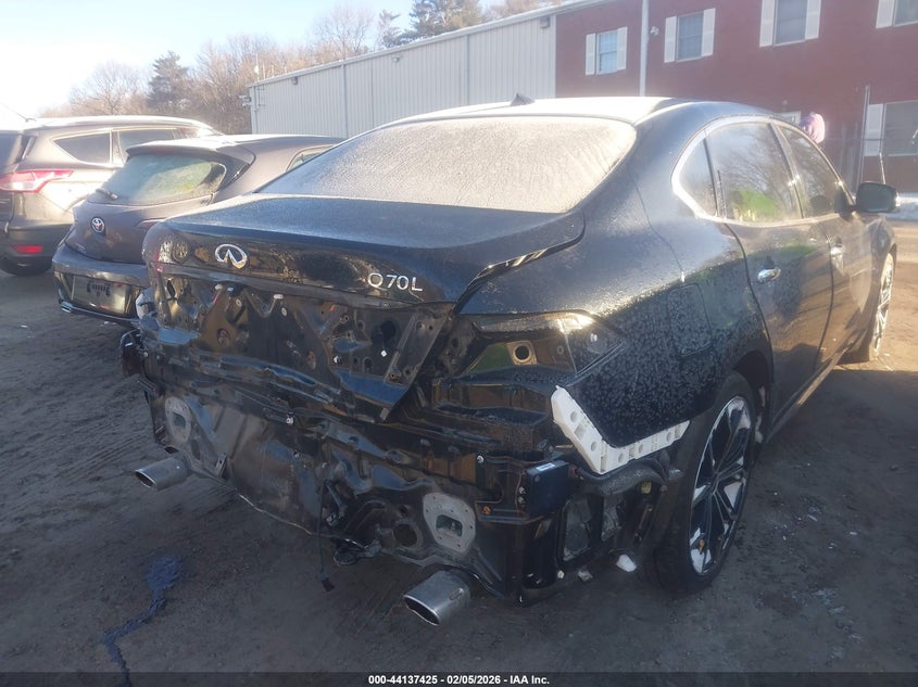 2018 Infiniti Q70L 3.7X Luxe