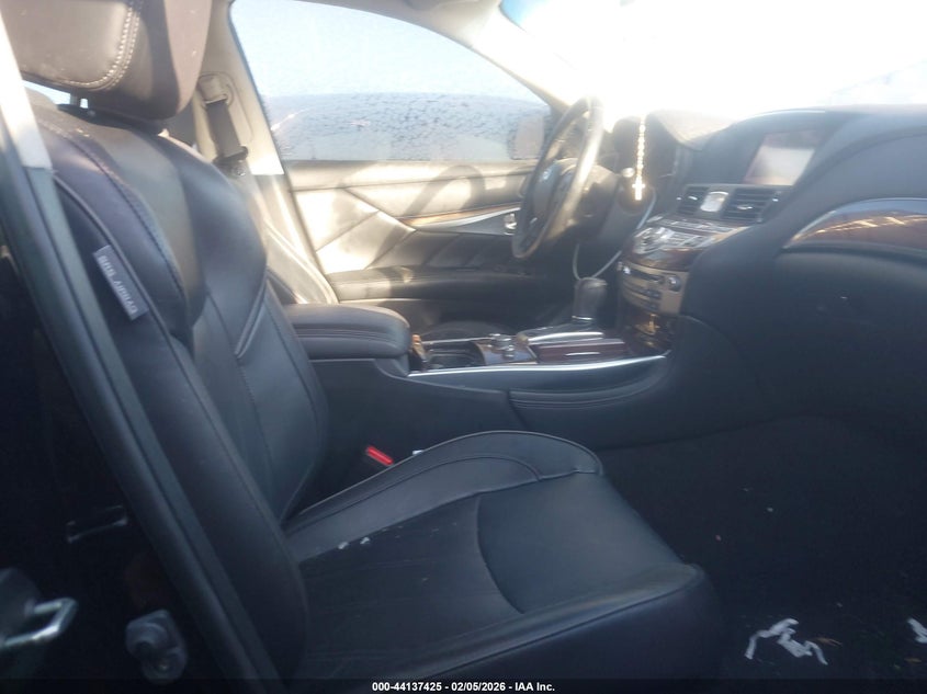 2018 Infiniti Q70L 3.7X Luxe