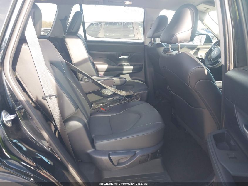 2025 Toyota Highlander - 5TDAAAA58SS022880