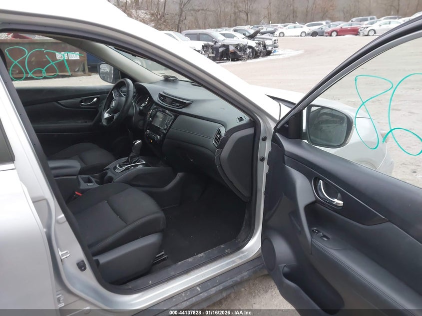 2020 Nissan Rogue Sv Fwd