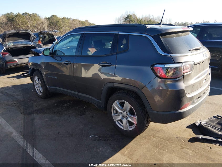 2022 Jeep Compass Latitude Fwd