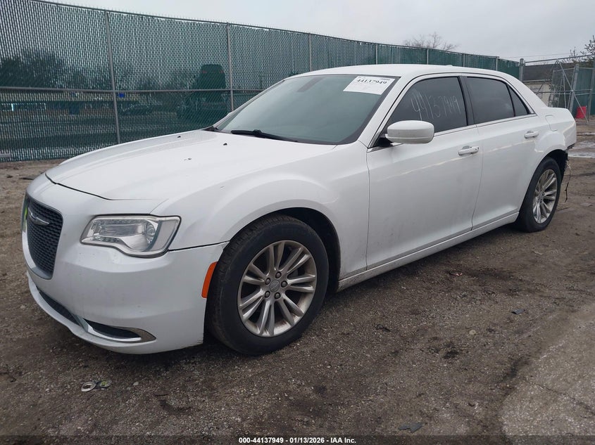 2016 Chrysler 300 Limited