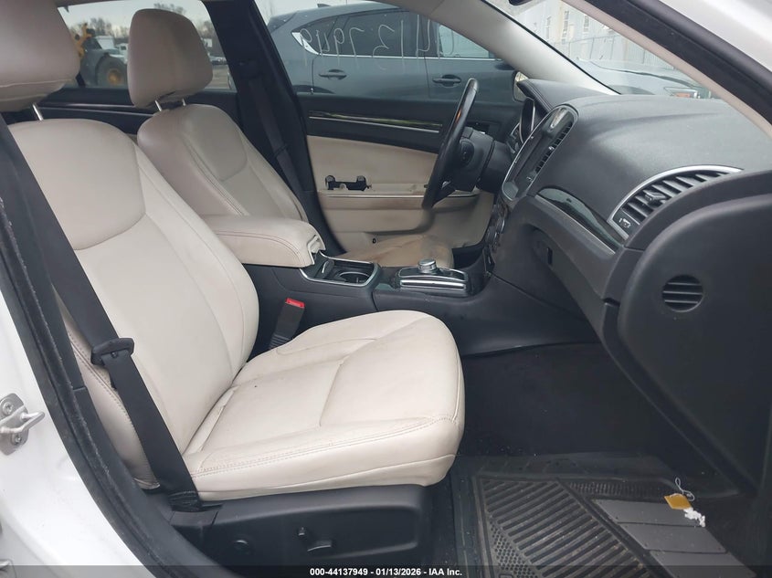 2016 Chrysler 300 Limited