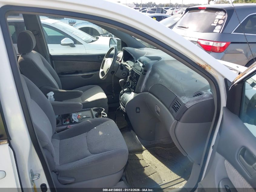 2007 Toyota Sienna Le