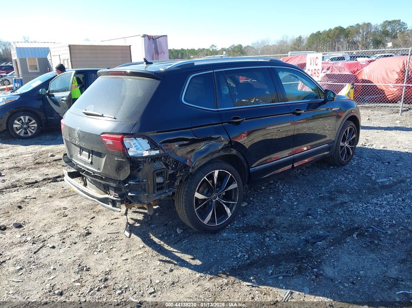 2022 Volkswagen Tiguan 2.0T Sel R-Line