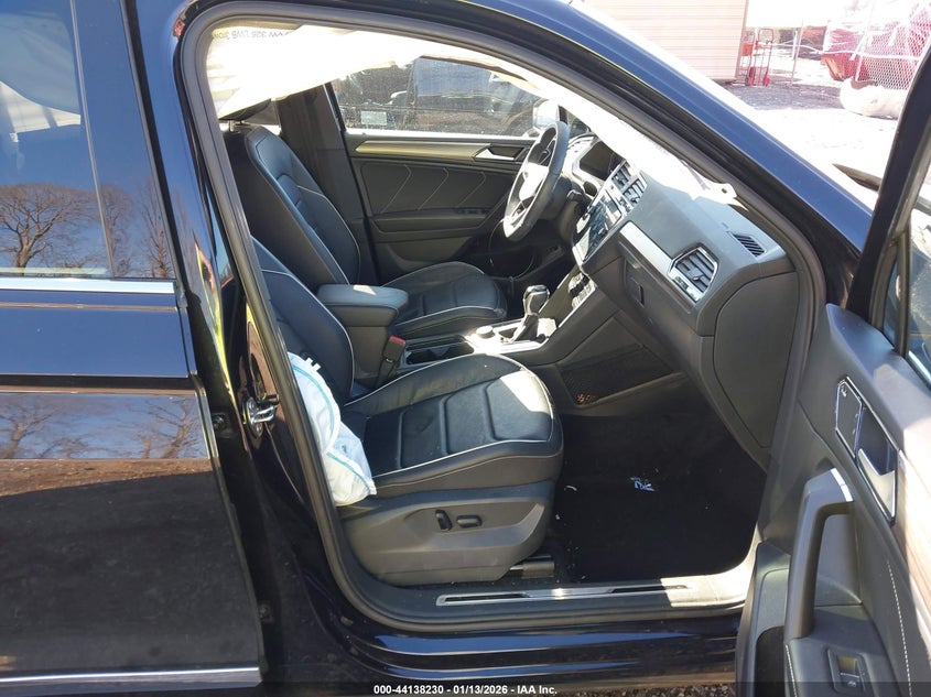 2022 Volkswagen Tiguan 2.0T Sel R-Line