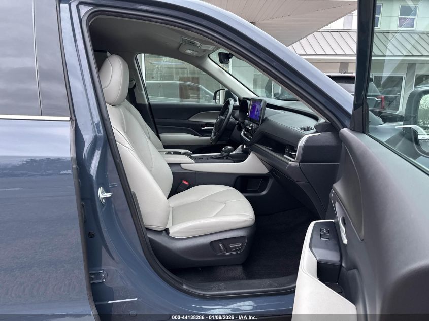 2024 Toyota Highlander - 5TDAAAB56RS036785