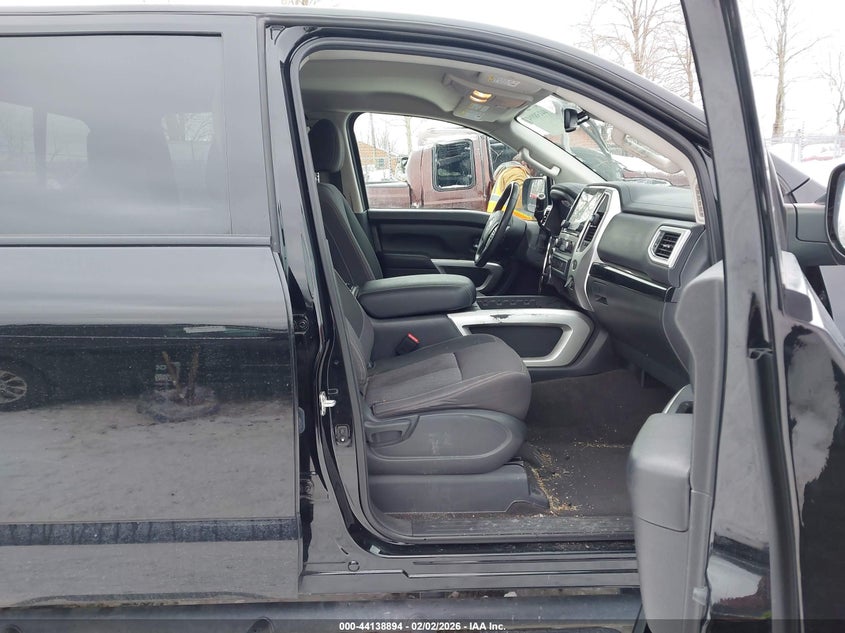 2021 Nissan Titan Sv 4X4