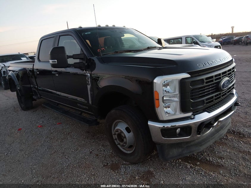 2023 FORD F-350 XL
