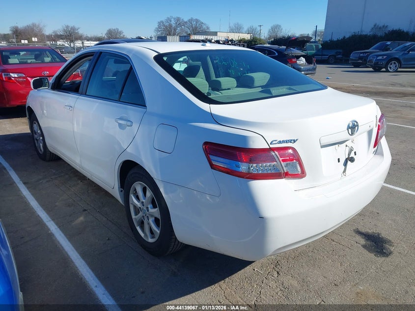 2011 Toyota Camry Le